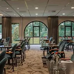 Alexander Hotel