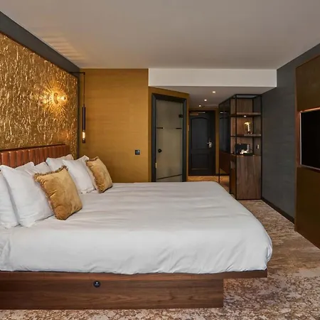 Hotel Alexander 4*