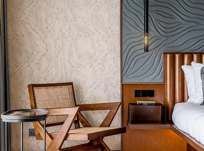 Отель Alexander