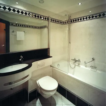 Alexander Otel 4*